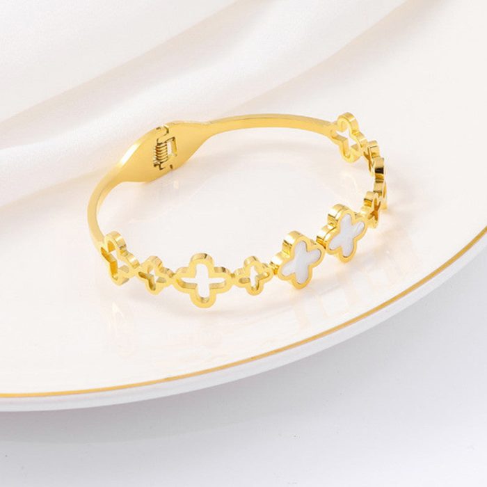 Gold-Plated Anti Tarnish Clover Themed Charm Bracelet - Image 3