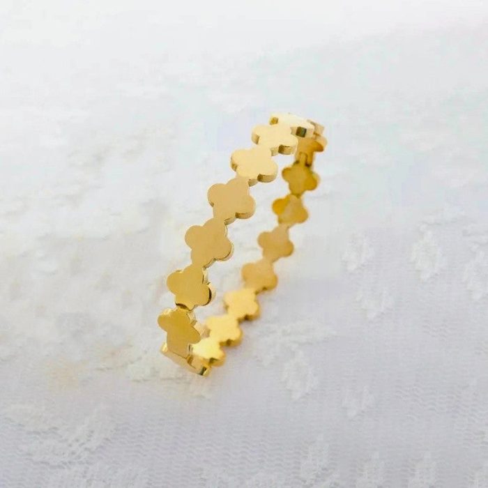 Gold-Plated Anti Tarnish Clover Themed Charm Bracelet - Image 7