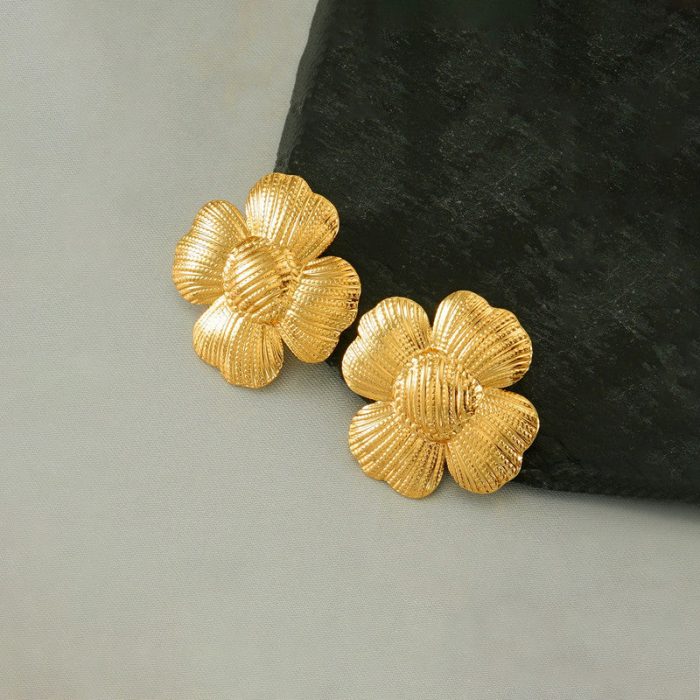 Gold-Plated Anti Tarnish Stainless Steel Floral themed Stud Earrings - Image 3