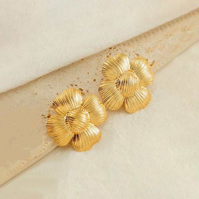 Gold-Plated Anti Tarnish Stainless Steel Floral themed Stud Earrings - Image 4