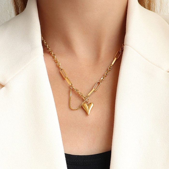 Gold Plated Stainless Steel Anti Tarnish Heart Themed Rope Chain Necklace For Women - Image 2