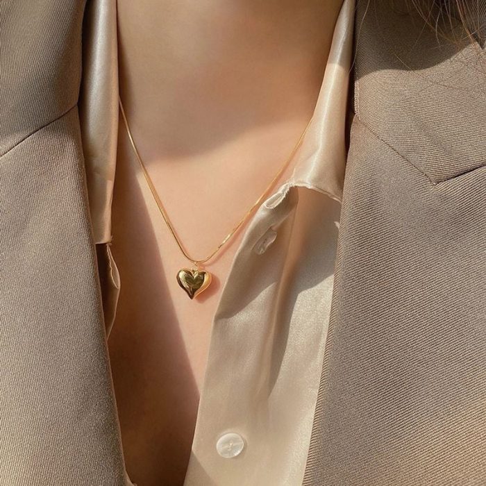 Gold-Plated Anti Tarnish Heart Themed Pendant - Image 9