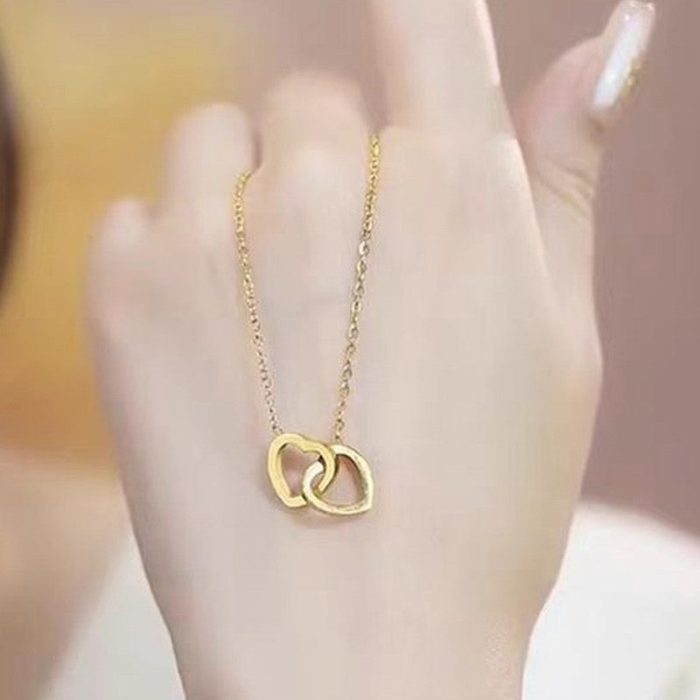 Gold-Plated Anti Tarnish Heart Themed Pendant - Image 4