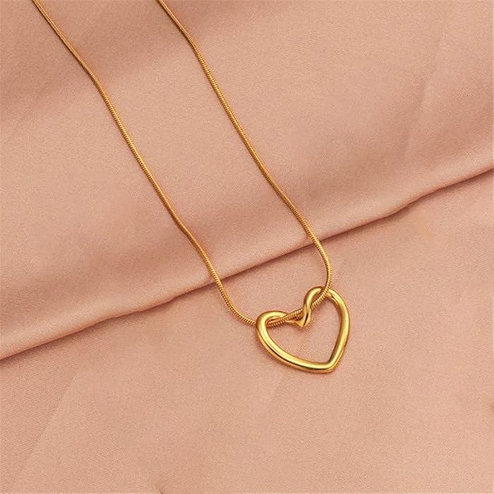 Gold-Plated Anti Tarnish Heart Themed Pendant - Image 4