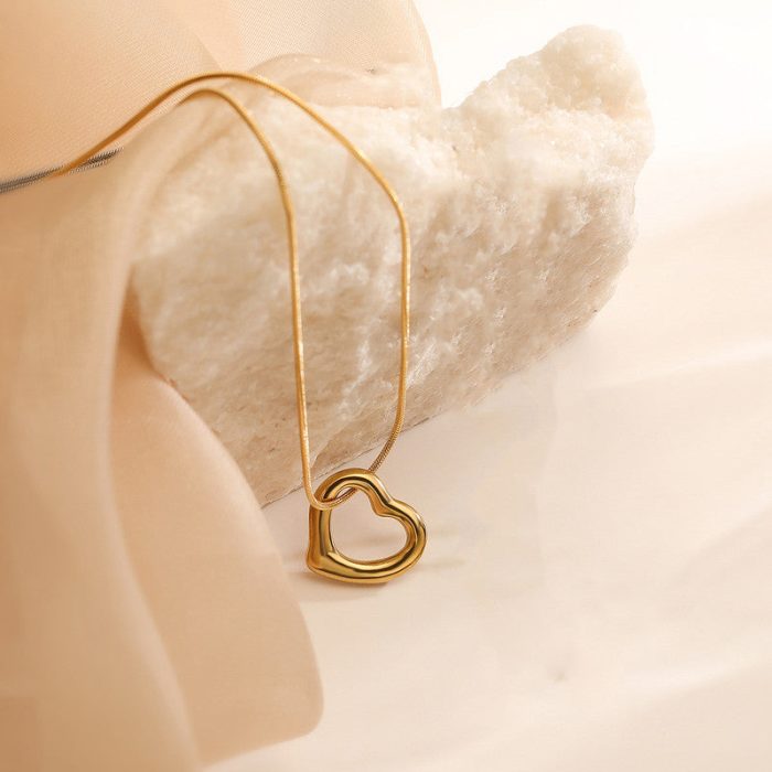 Gold-Plated Anti Tarnish Heart Themed Pendant - Image 6