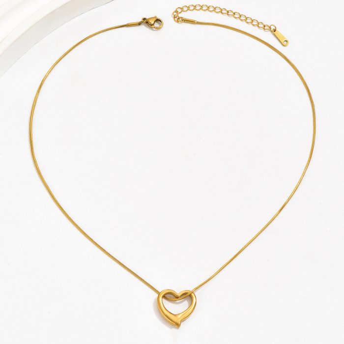 Gold-Plated Anti Tarnish Heart Themed Pendant - Image 8