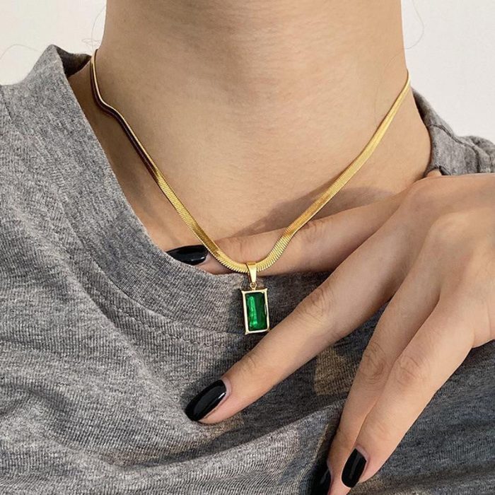Gold-Plated Anti Tarnish Green Geometric Pendant - Image 7