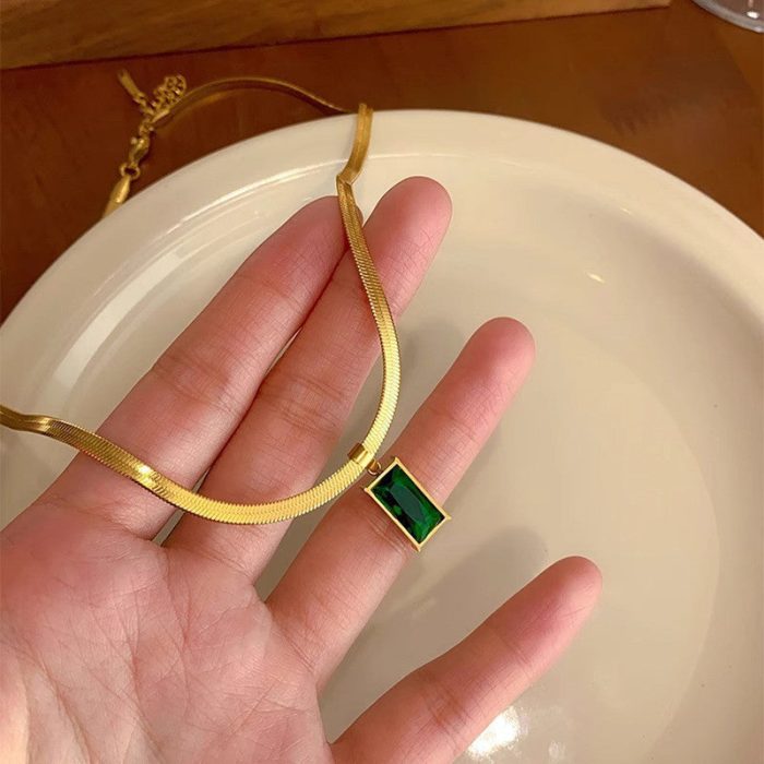 Gold-Plated Anti Tarnish Green Geometric Pendant - Image 8