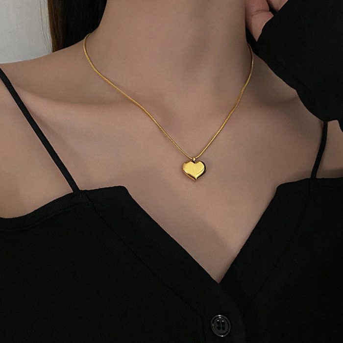 Gold-Plated Anti Tarnish Heart Themed Pendant - Image 2