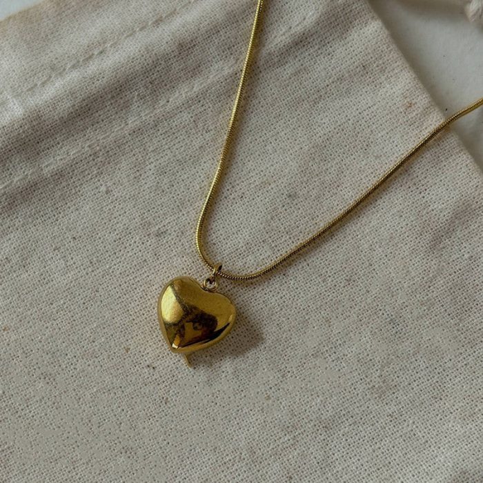 Gold-Plated Anti Tarnish Heart Themed Pendant - Image 5