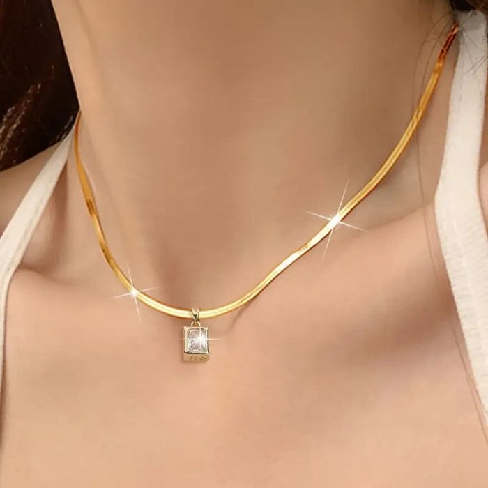 Gold-Plated Anti Tarnish Gold-Toned Geometric Pendant - Image 2