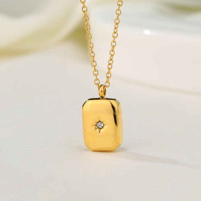 Gold-Plated Anti Tarnish Gold-Toned Star themed Geometric Pendant - Image 5