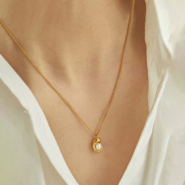 Gold Plated Stainless Steel Anti Tarnish Pearl Studded Contemporary Pendant - Image 2