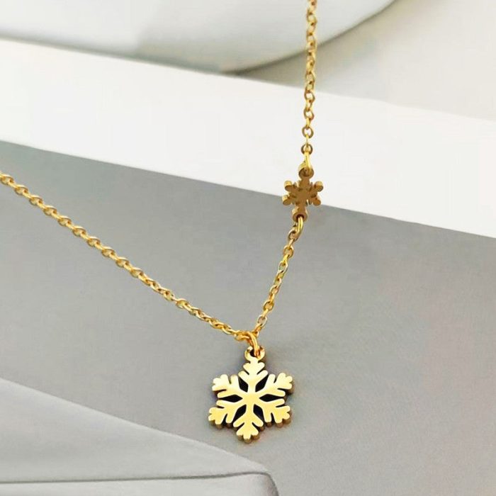 Gold Plated Anti Tarnish Stainless Steel Snow Flake Pendant - Image 4