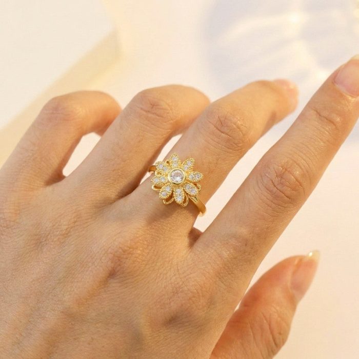 Gold Plated Star Shaped Rotatable Adjustable Ring - Image 5