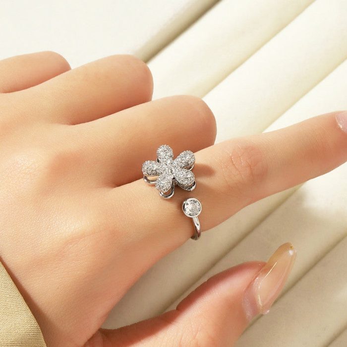 Silver Plated Star Shaped Rotatable Adjustable Ring - Image 3
