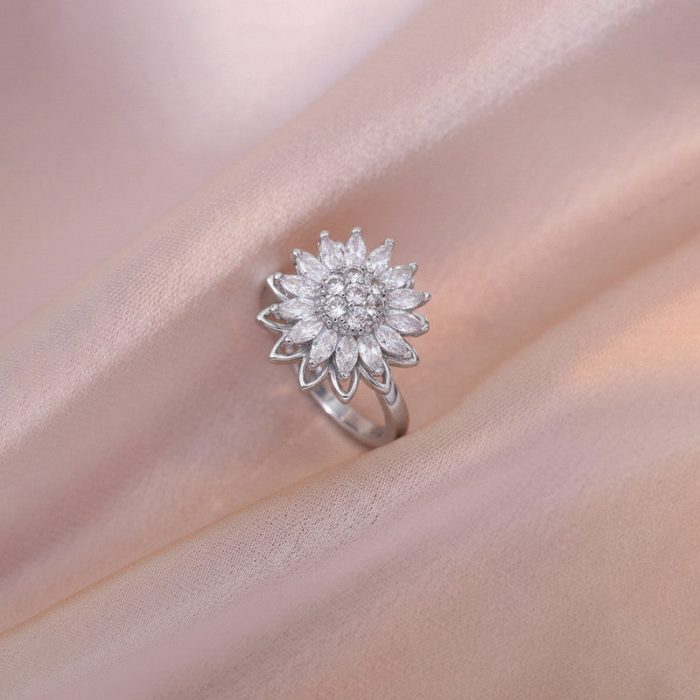 Silver Plated Star Shaped Rotatable Adjustable Ring - Image 7