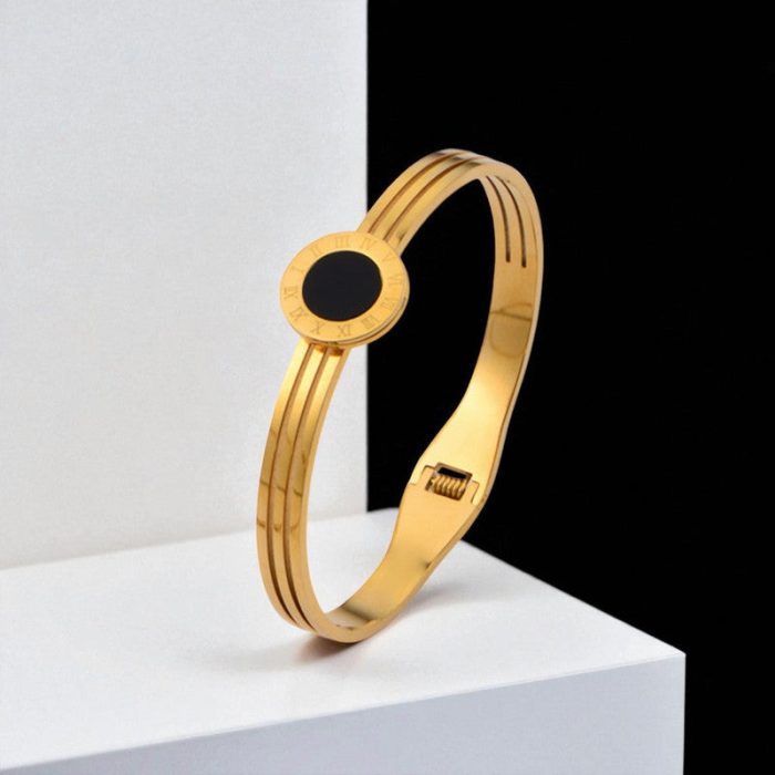 Gold Plated Stainless Steel Roman Numerals Anti Tarnish Geometric Bracelet - Image 7