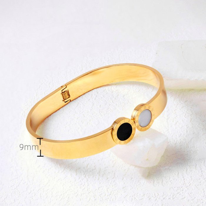 Gold Plated Stainless Steel Roman Numerals Anti Tarnish Geometric Bracelet - Image 5
