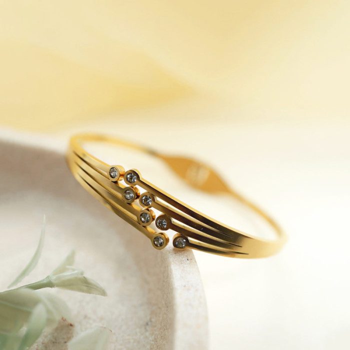 Gold Plated Stainless Steel Contemporary Anti Tarnish Geometric Bracelet - Image 3